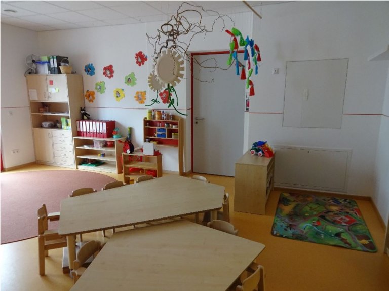 Grossansicht in neuem Fenster: Räumlichkeiten Glühwürmchengruppe 1 Grossansicht in neuem Fenster: Räumlichkeiten Glühwürmchengruppe 1