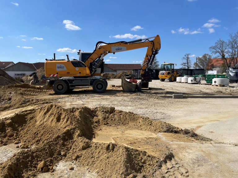 Erdbewegung - Südhang Bagger von Manfred Sterz am 10.06.2025